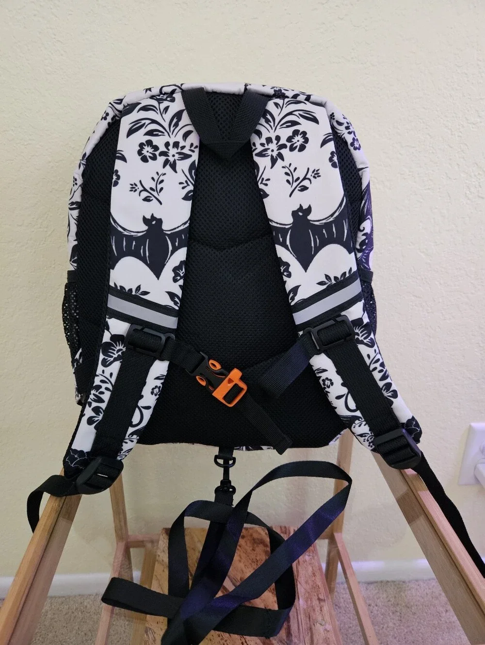 Feifeiyu Black & White Floral Bat Print Backpack - Women Bags